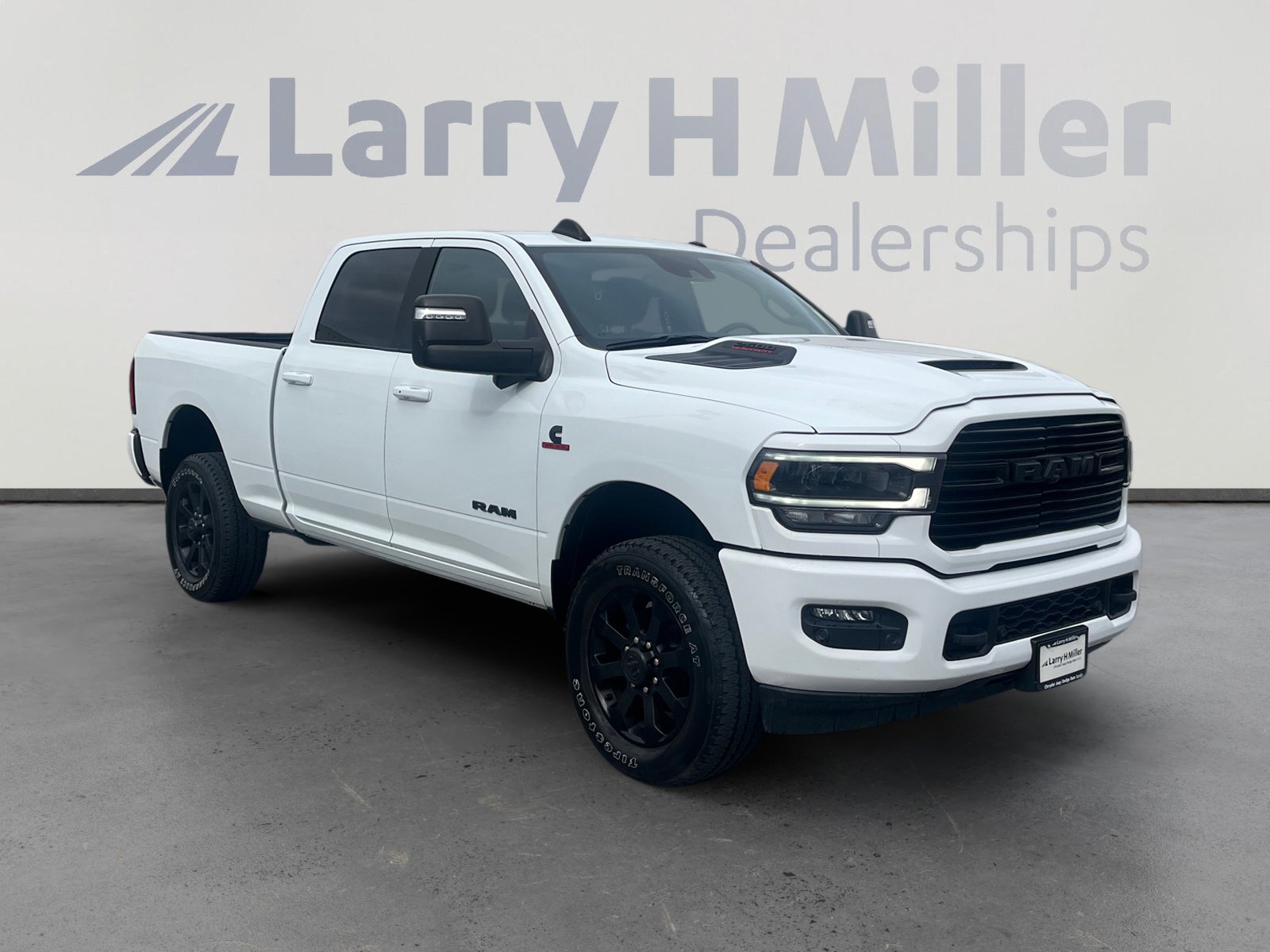 Used 2024 RAM 2500 Laramie w/ Night Edition image 7