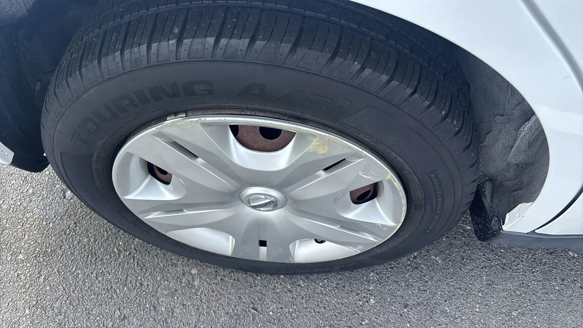 Used 2010 Nissan Versa 1.8 S image 26