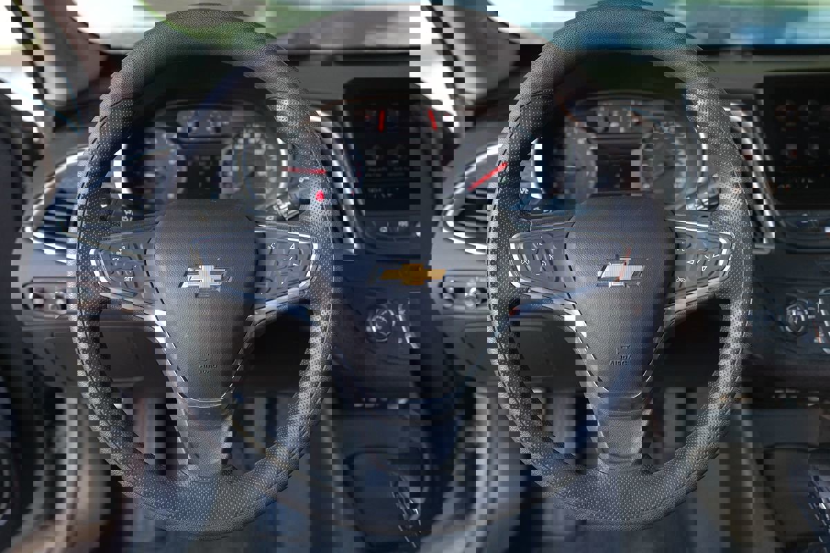 Used 2022 Chevrolet Malibu LS image 15