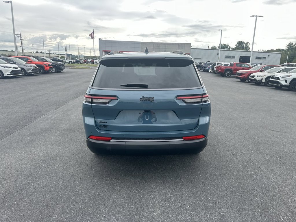 New 2027 Jeep Grand Cherokee L Limited AWD/4WD image 7