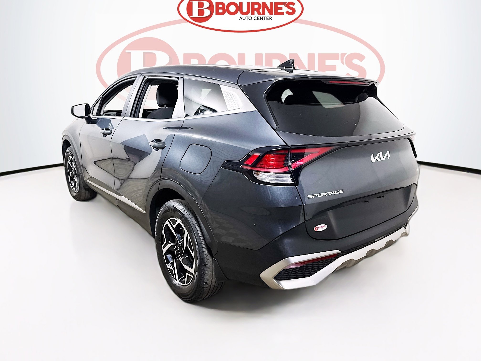 Used 2023 Kia Sportage LX AWD/4WD image 8