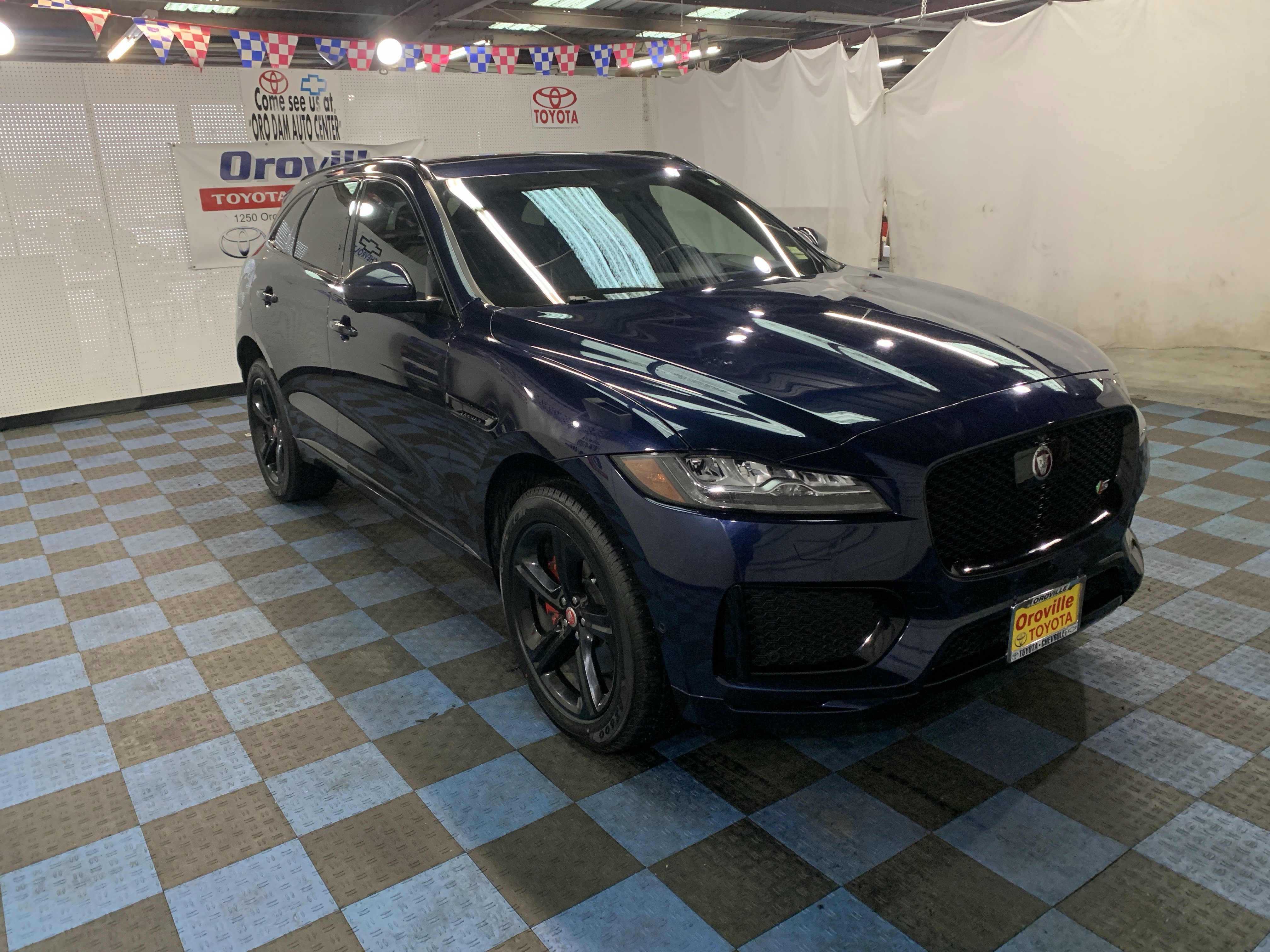 Used 2017 Jaguar F-PACE S AWD/4WD image 8