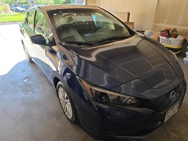 Used 2025 Nissan Leaf S FWD image 2