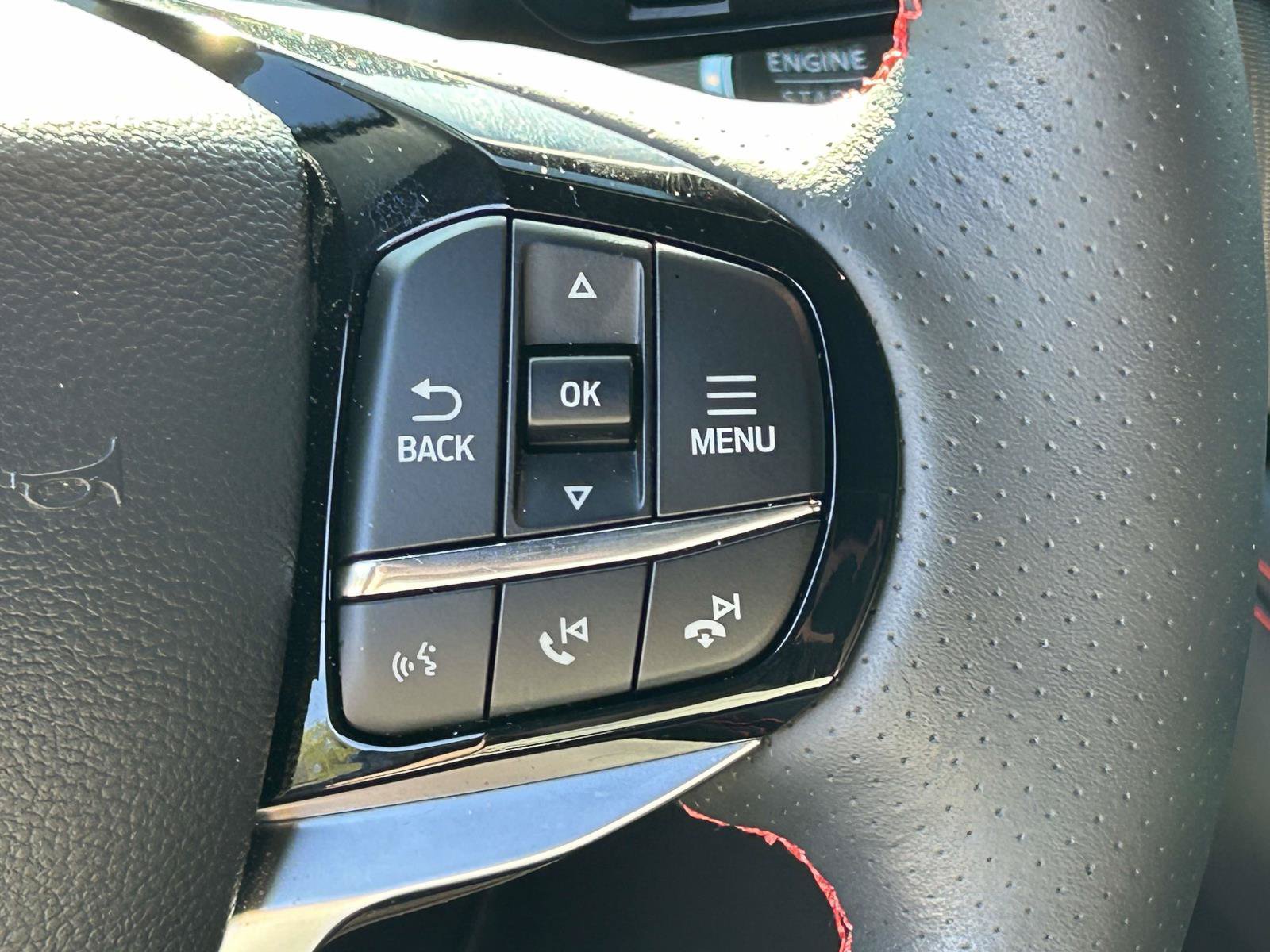 Used 2026 Ford Explorer ST-Line w/ ST-Line Street Pack RWD image 22