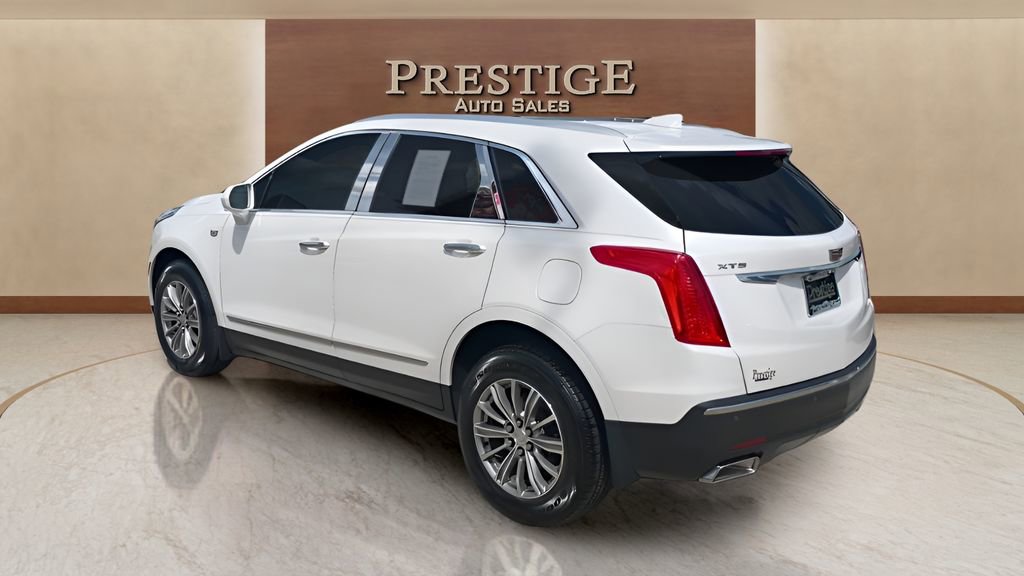 Used 2017 Cadillac XT5 Luxury w/ Driver Awareness Package FWD image 34