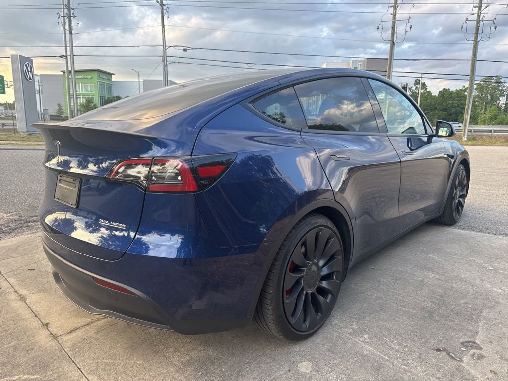 Used 2024 Tesla Model Y Performance AWD/4WD image 9