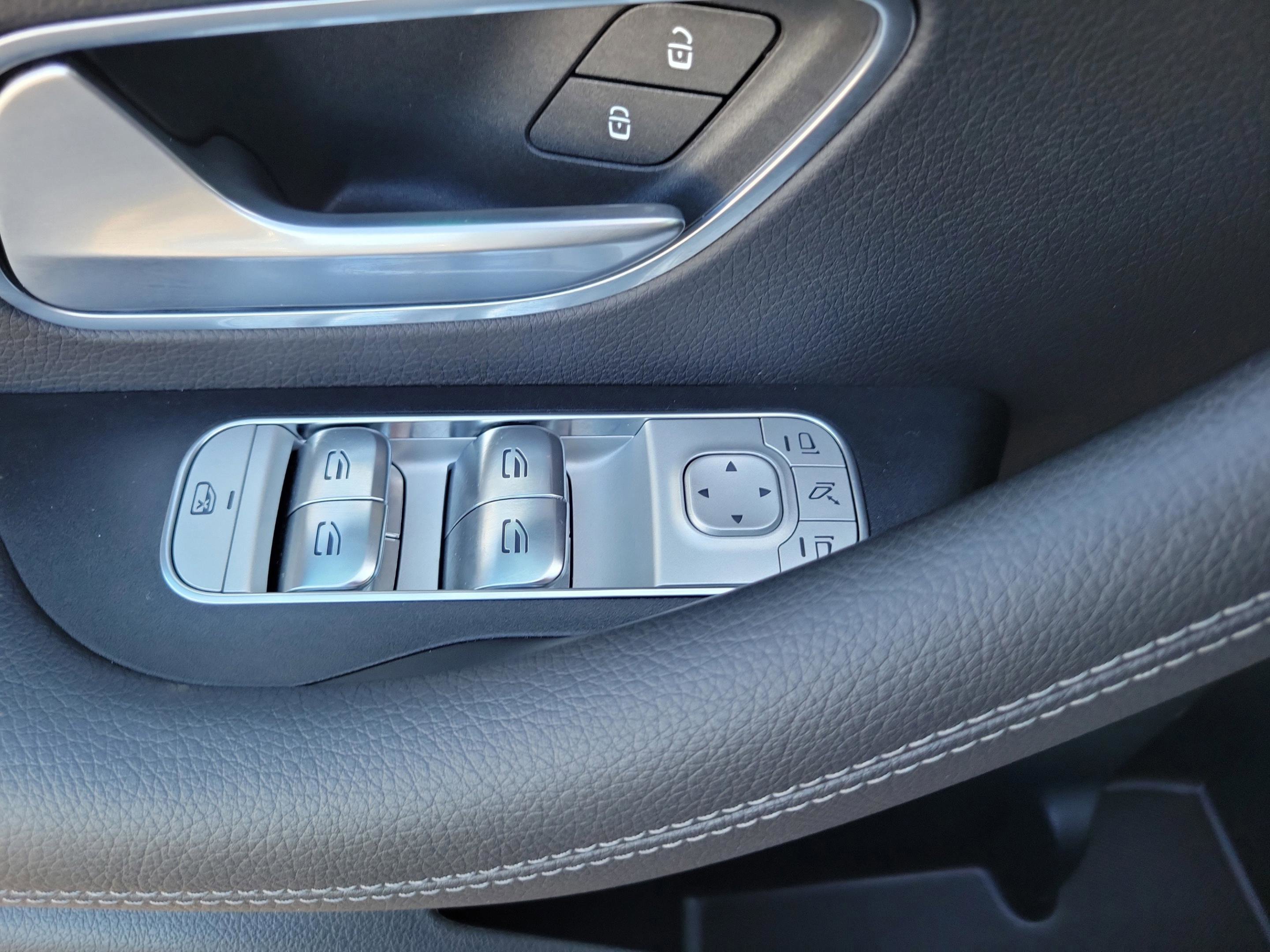 Certified 2025 Mercedes-Benz GLS 450 GLS 450 image 12