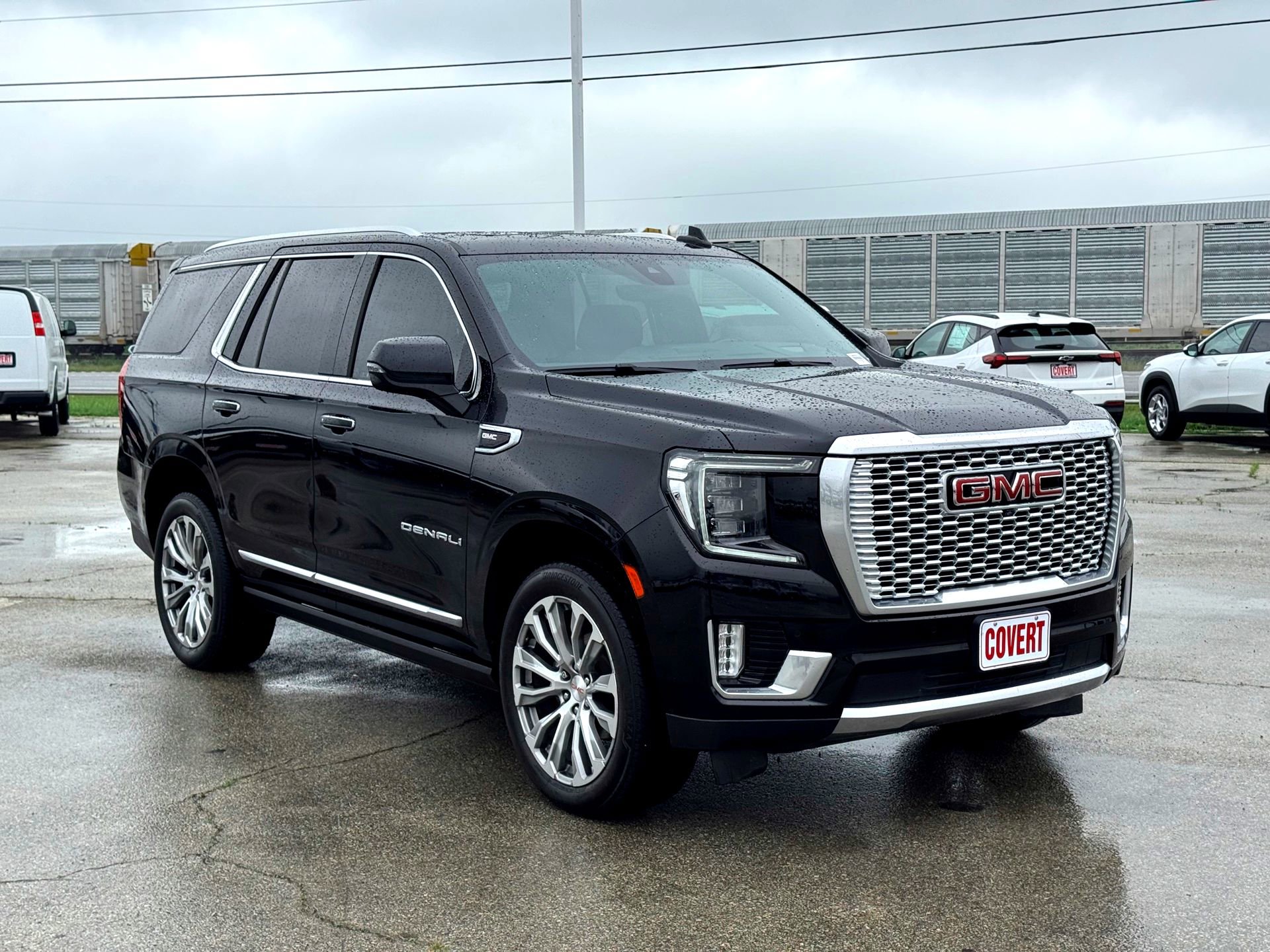 Used 2021 GMC Yukon Denali w/ Denali Premium Package RWD image 4