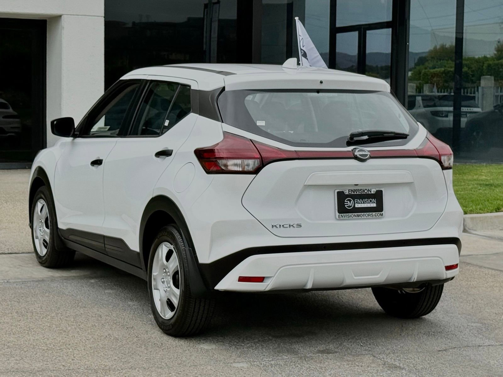 Used 2024 Nissan Kicks S FWD image 10