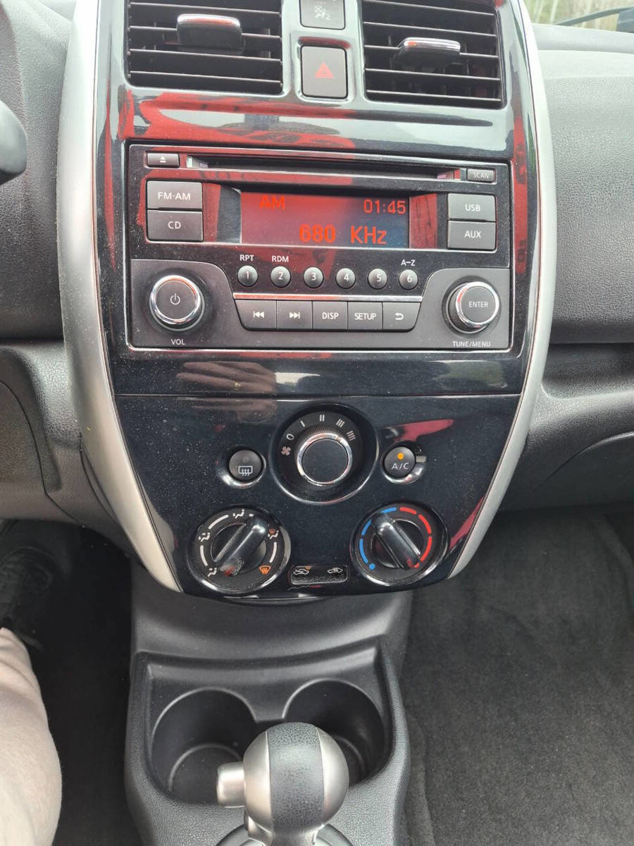 Used 2015 Nissan Versa Note SV FWD image 16