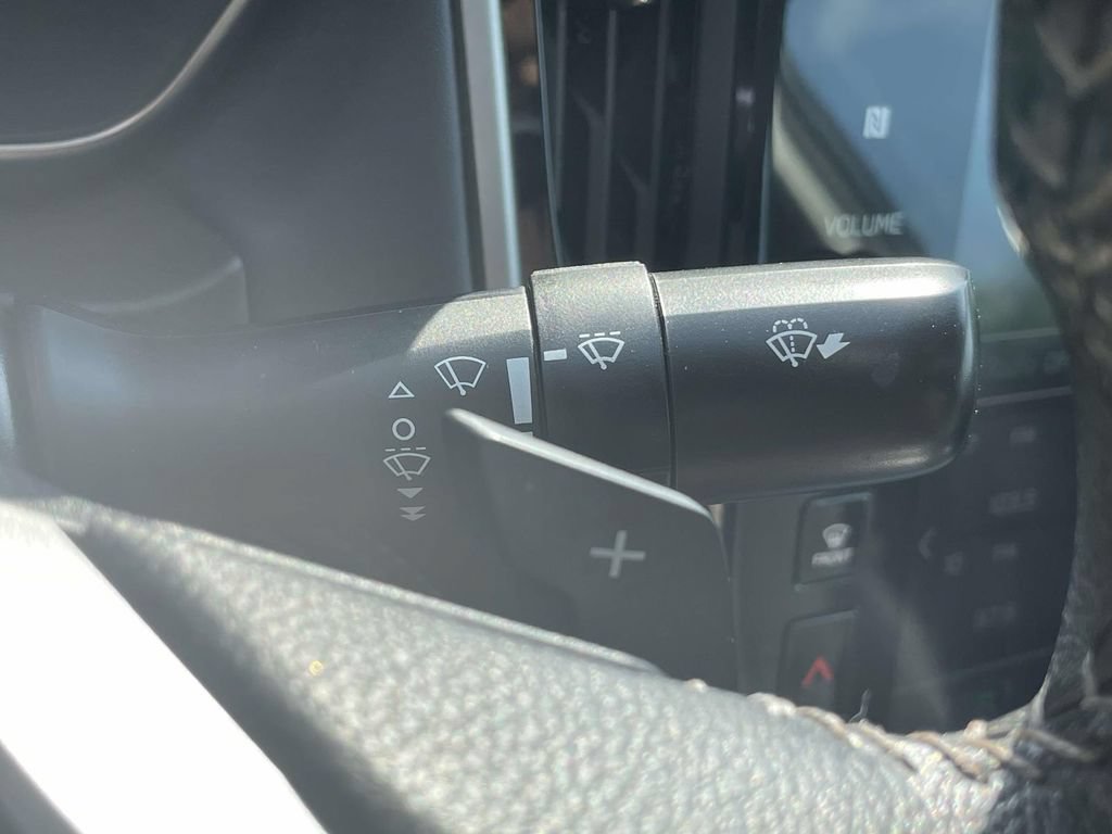Used 2024 Subaru Legacy Limited AWD/4WD image 31