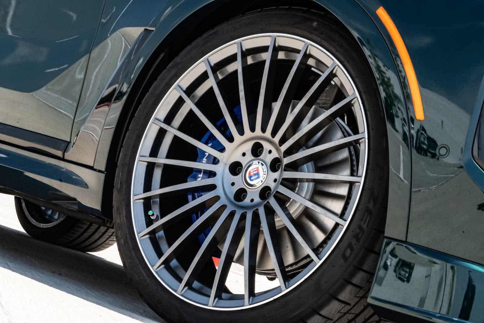 New 2026 BMW ALPINA XB7 AWD/4WD image 10