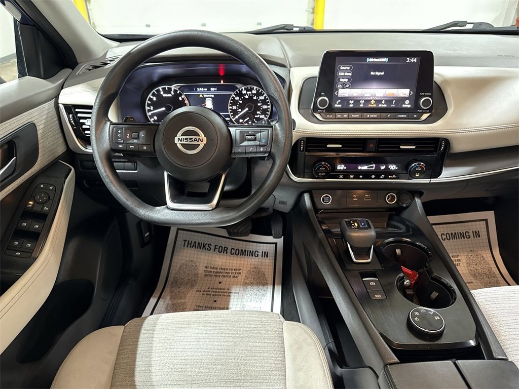 Used 2021 Nissan Rogue SV image 19