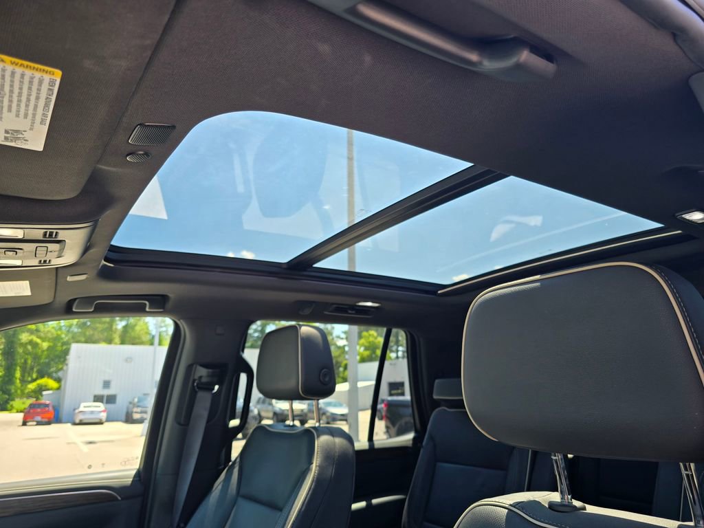 Certified 2022 Chevrolet Tahoe Premier AWD/4WD image 28