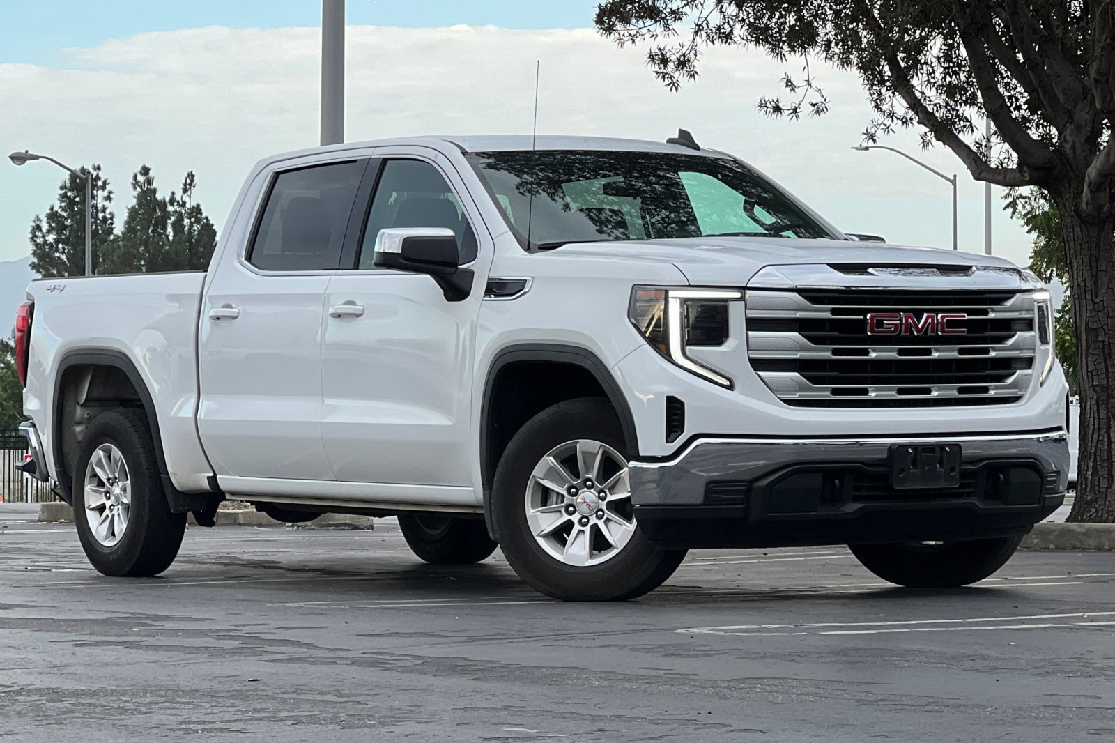 Used 2024 GMC Sierra 1500 SLE