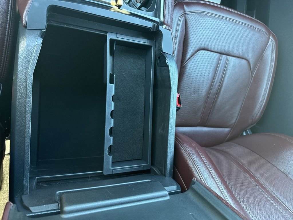Used 2024 Ford Expedition Limited image 28