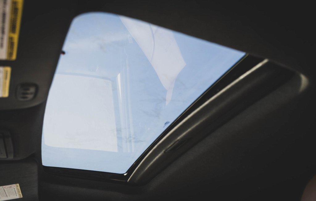 Used 2015 Ford F250 Platinum w/ FX4 Off-Road Package image 4