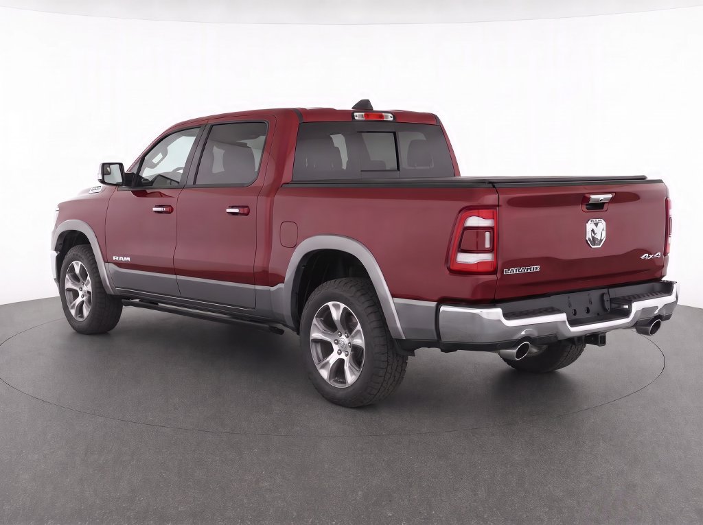 Used 2021 RAM 1500 Laramie AWD/4WD image 3