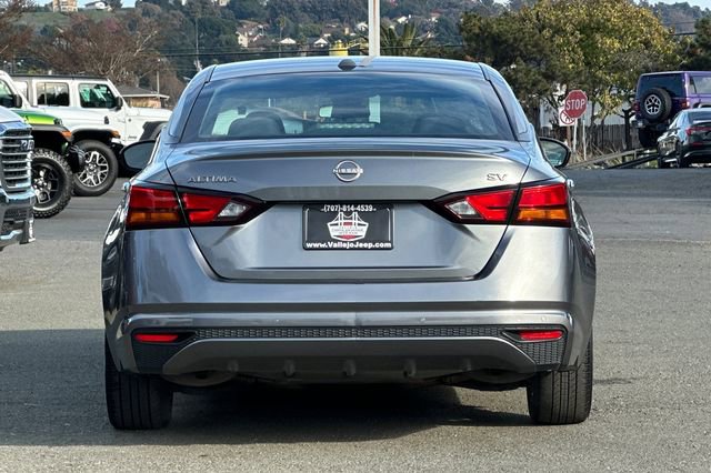 Used 2023 Nissan Altima 2.5 SV image 5