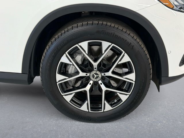 Certified 2025 Mercedes-Benz GLC 350e 4MATIC image 9