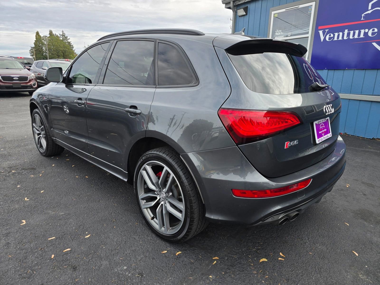 Used 2016 Audi SQ5 Prestige w/ Prestige Package image 3
