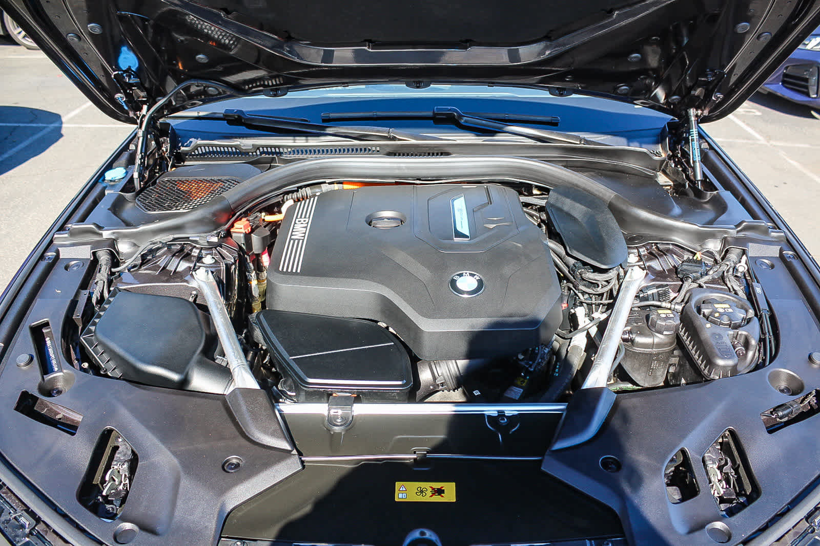 Certified 2023 BMW 530e w/ Convenience Package image 26