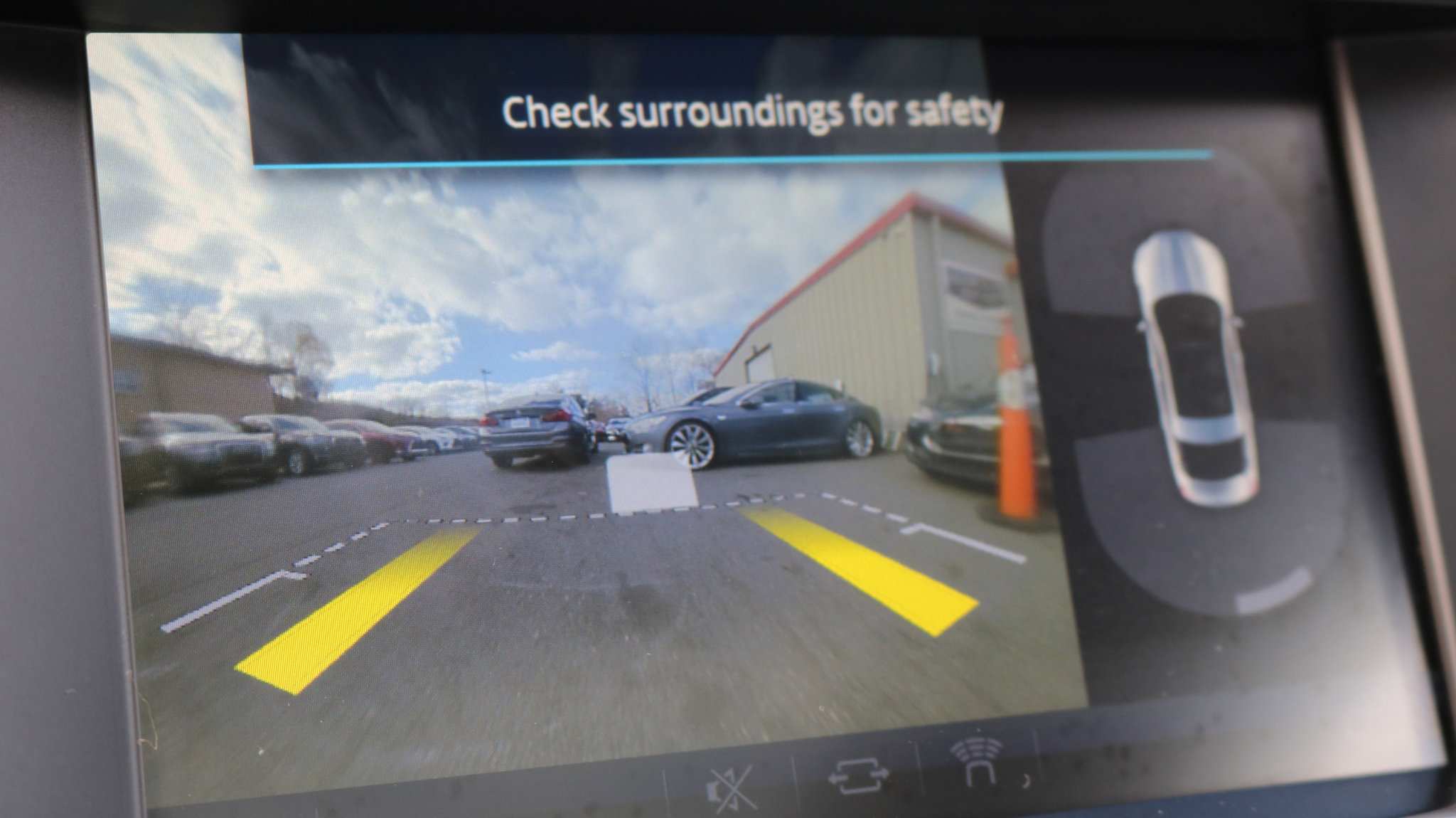 Used 2016 Jaguar XJ R-Sport image 20