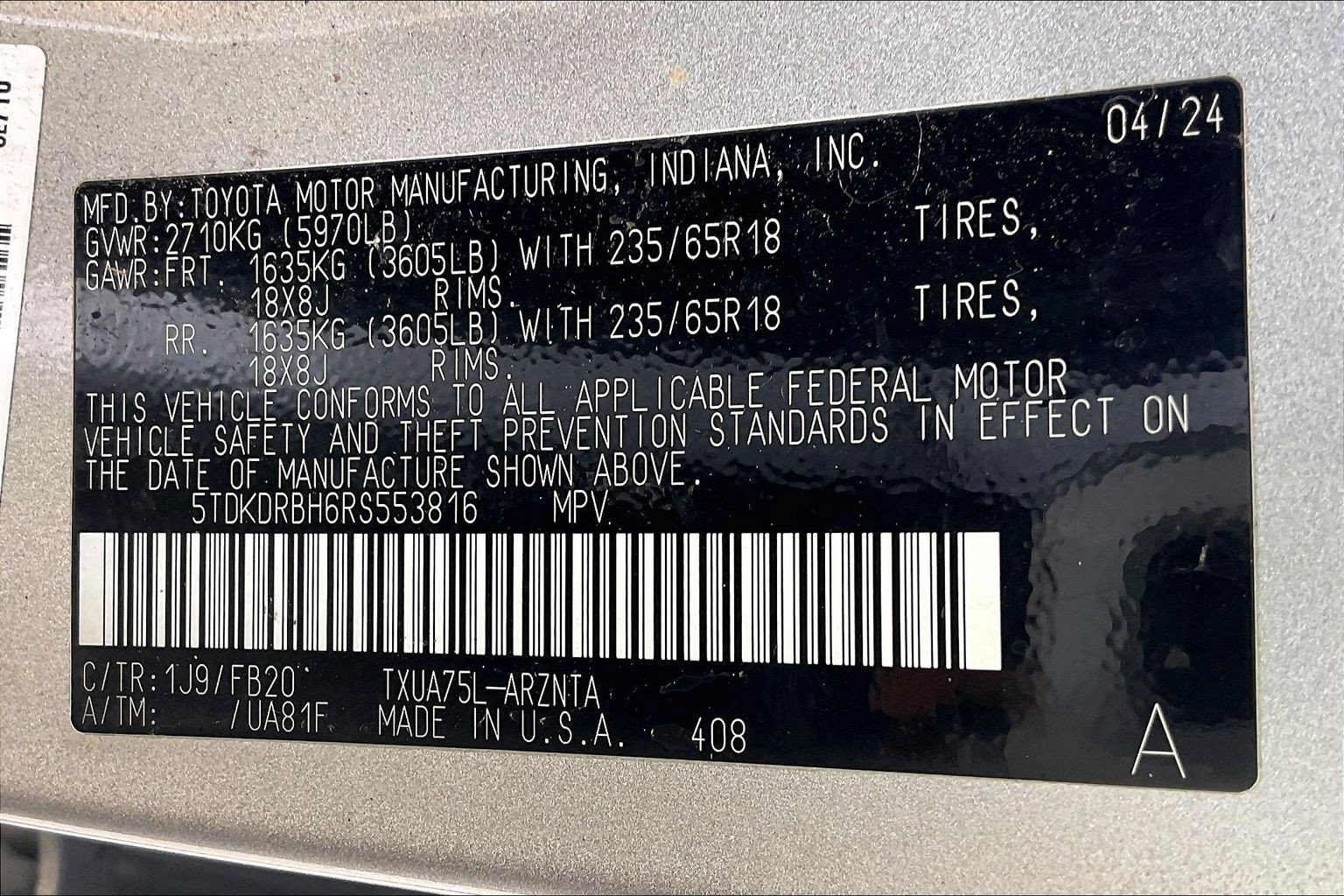 Used 2024 Toyota Highlander LE AWD/4WD image 37
