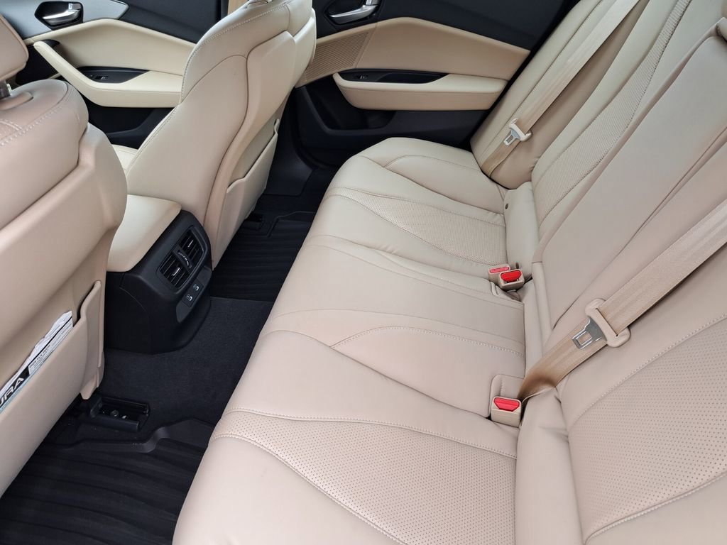 Certified 2025 Acura TLX w/ Technology Package image 24