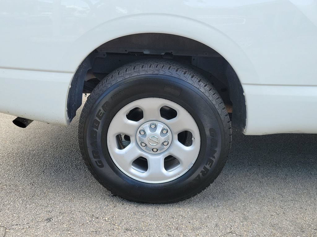 Used 2022 Nissan Titan S RWD image 5