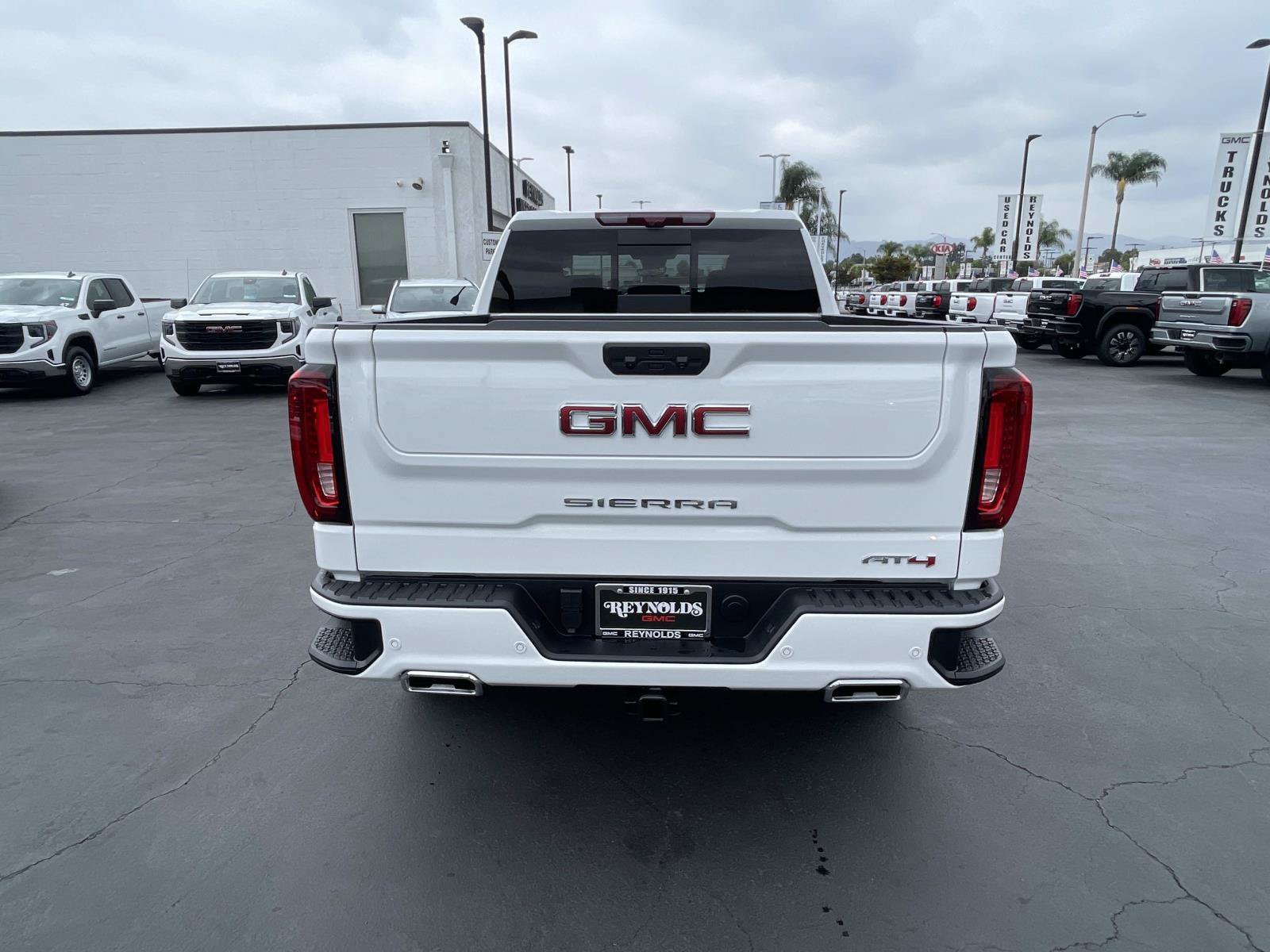 New 2026 GMC Sierra 1500 AT4 w/ AT4 Premium Package AWD/4WD image 6