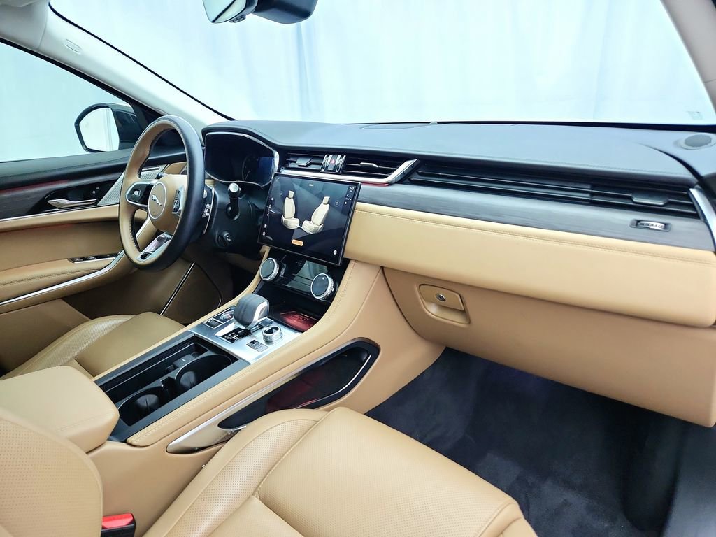 Used 2023 Jaguar F-PACE S image 32