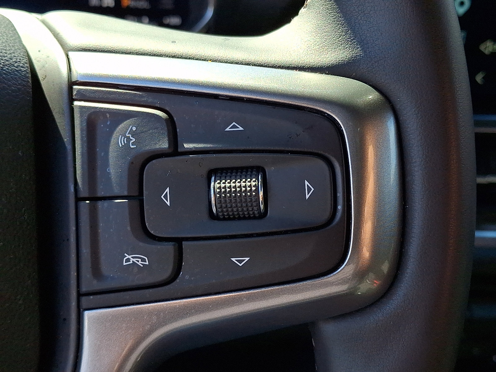 Certified 2026 Chevrolet Silverado 1500 LT image 24