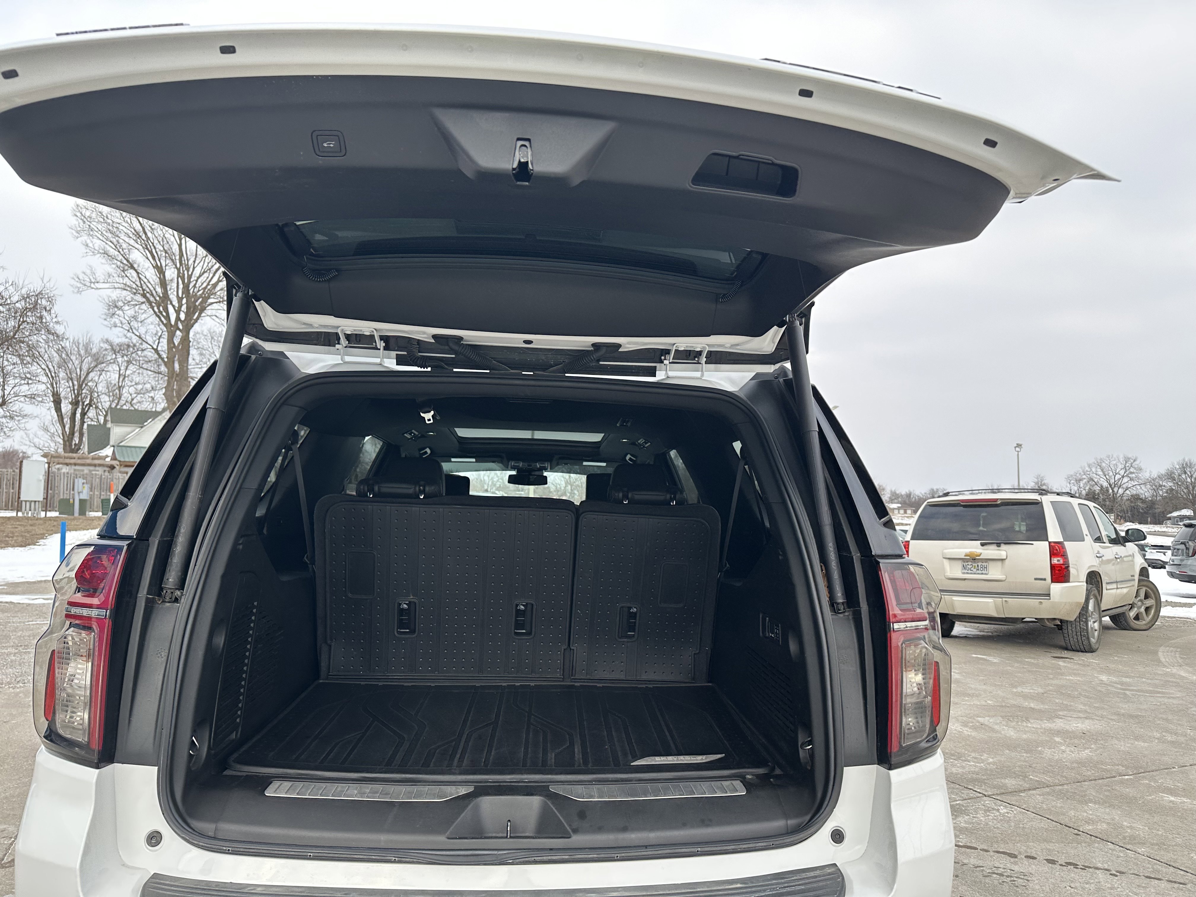 Certified 2024 Chevrolet Suburban RST w/ Luxury Package image 26