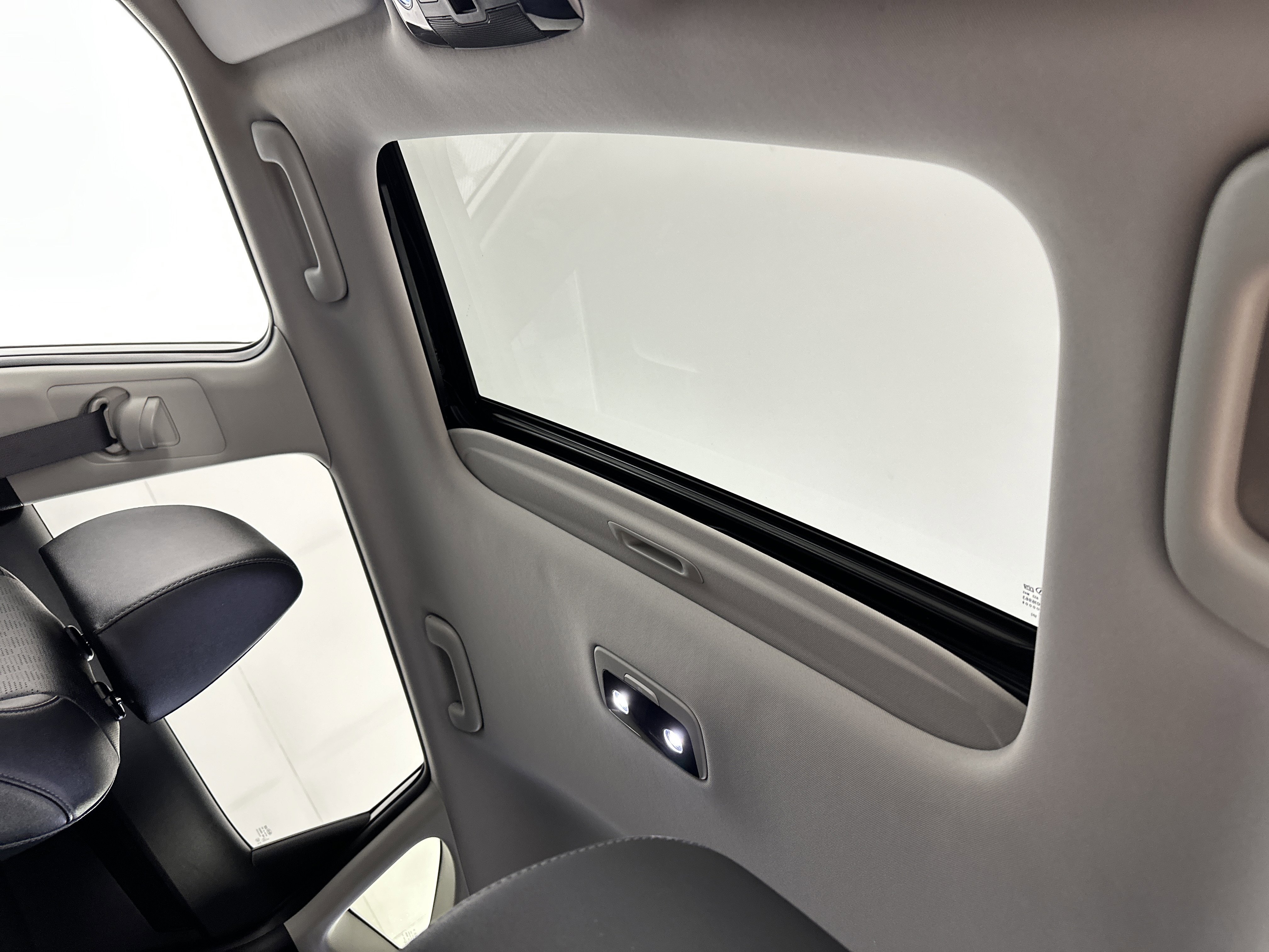 Certified 2021 Kia Seltos EX image 18