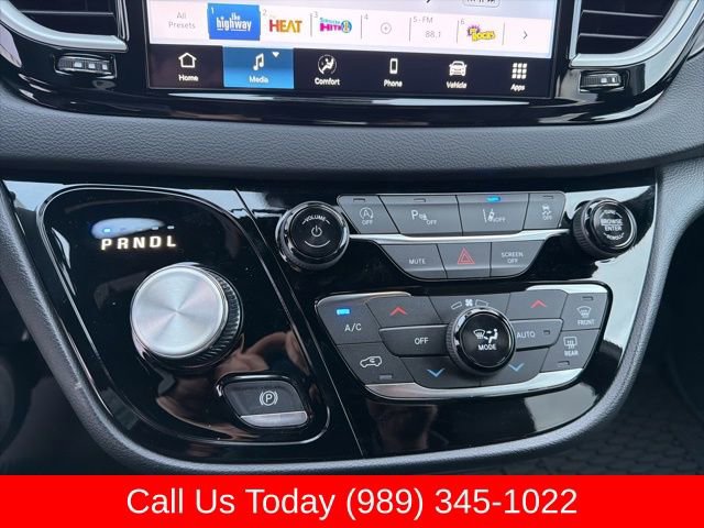 New 2026 Chrysler Voyager LX FWD image 17