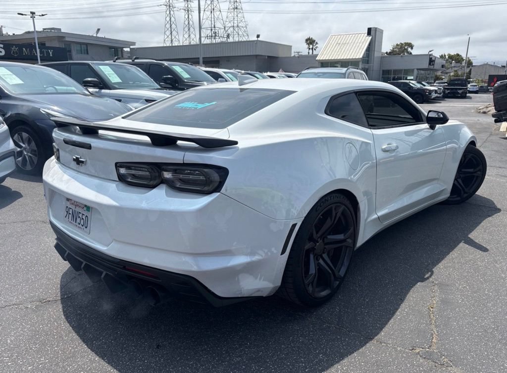 Used 2023 Chevrolet Camaro SS RWD image 4