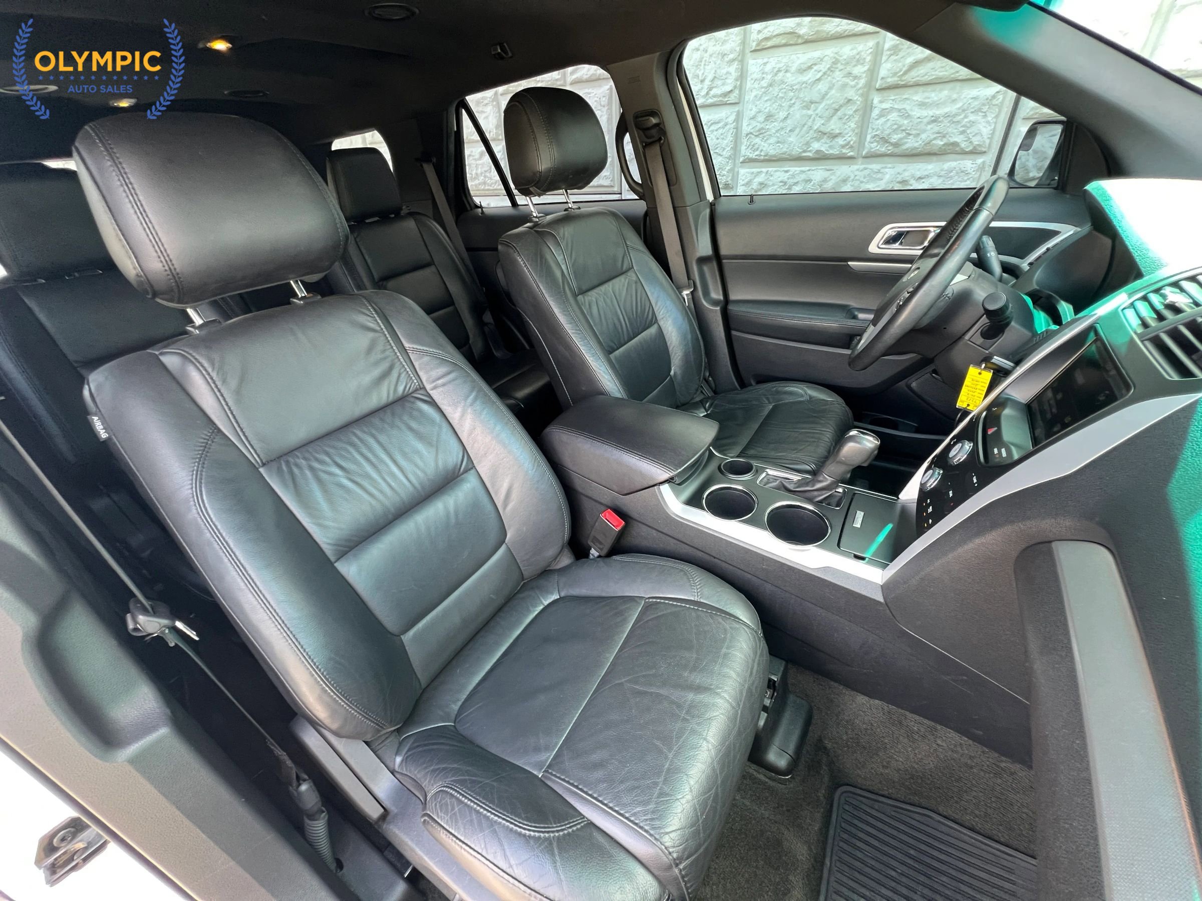 Used 2014 Ford Explorer XLT w/ Equipment Group 202A FWD image 41