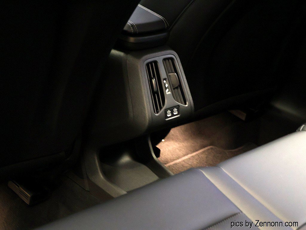 Certified 2026 BMW X2 xDrive28i AWD/4WD image 14