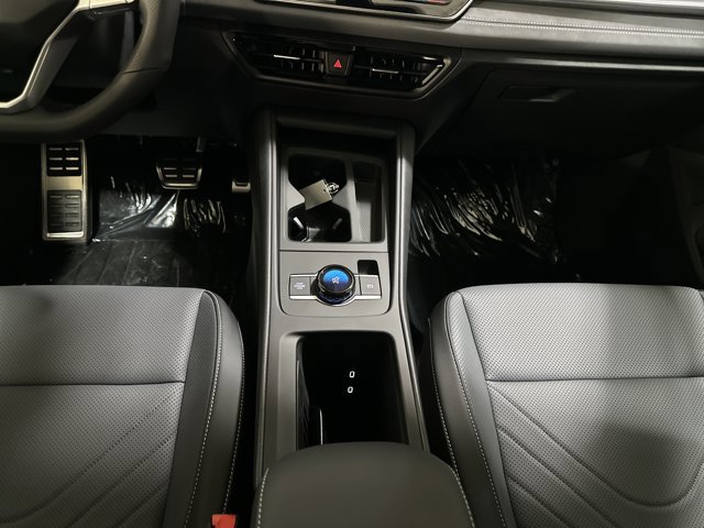 New 2026 Volkswagen Tiguan SE R-Line image 33