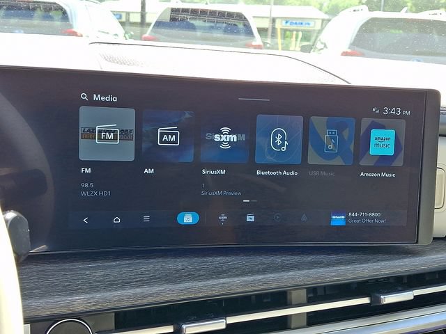 Used 2025 Hyundai Santa Fe Limited AWD/4WD image 28