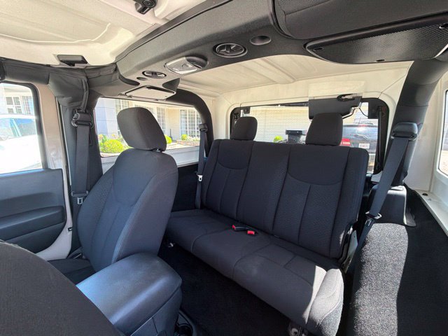 Used 2016 Jeep Wrangler Sport w/ Quick Order Package 24S AWD/4WD image 12