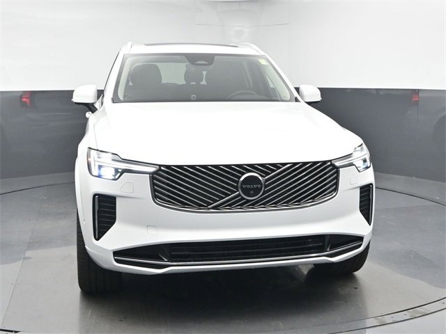 New 2026 Volvo XC90 B6 Plus image 2