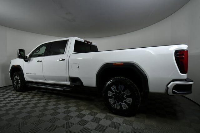 Used 2024 GMC Sierra 3500 Denali w/ Denali Reserve Package AWD/4WD image 14