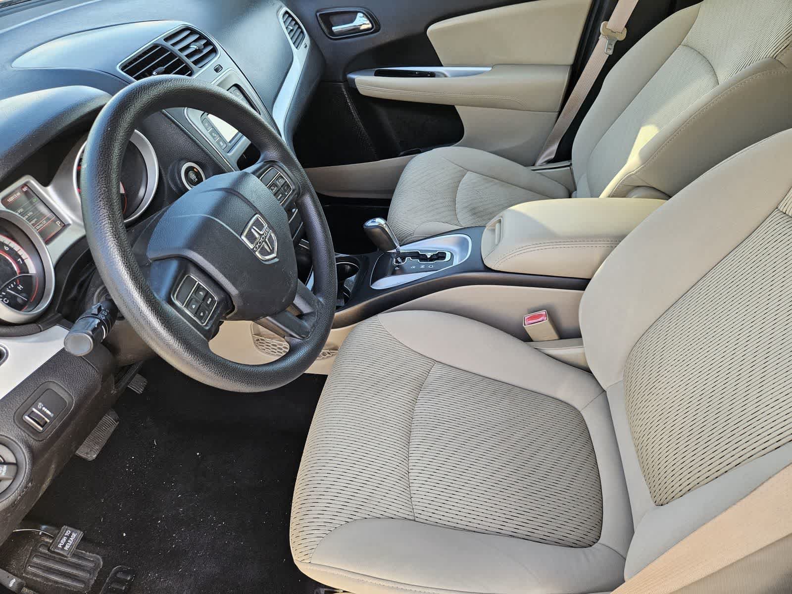 Used 2014 Dodge Journey SXT w/ Flexible Seating Group FWD image 11
