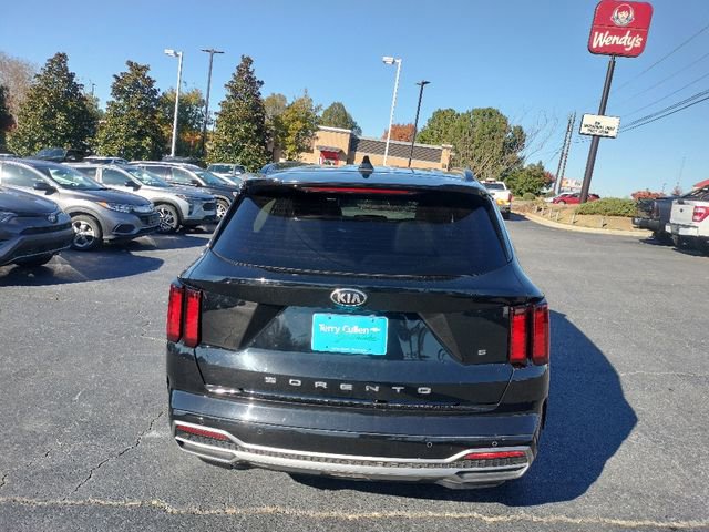 Used 2021 Kia Sorento S image 7