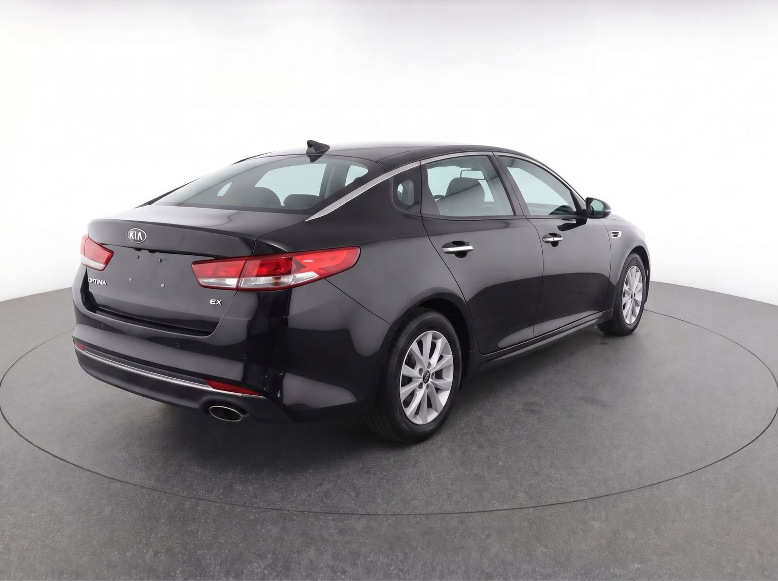 Used 2018 Kia Optima EX w/ Premium Package FWD image 3