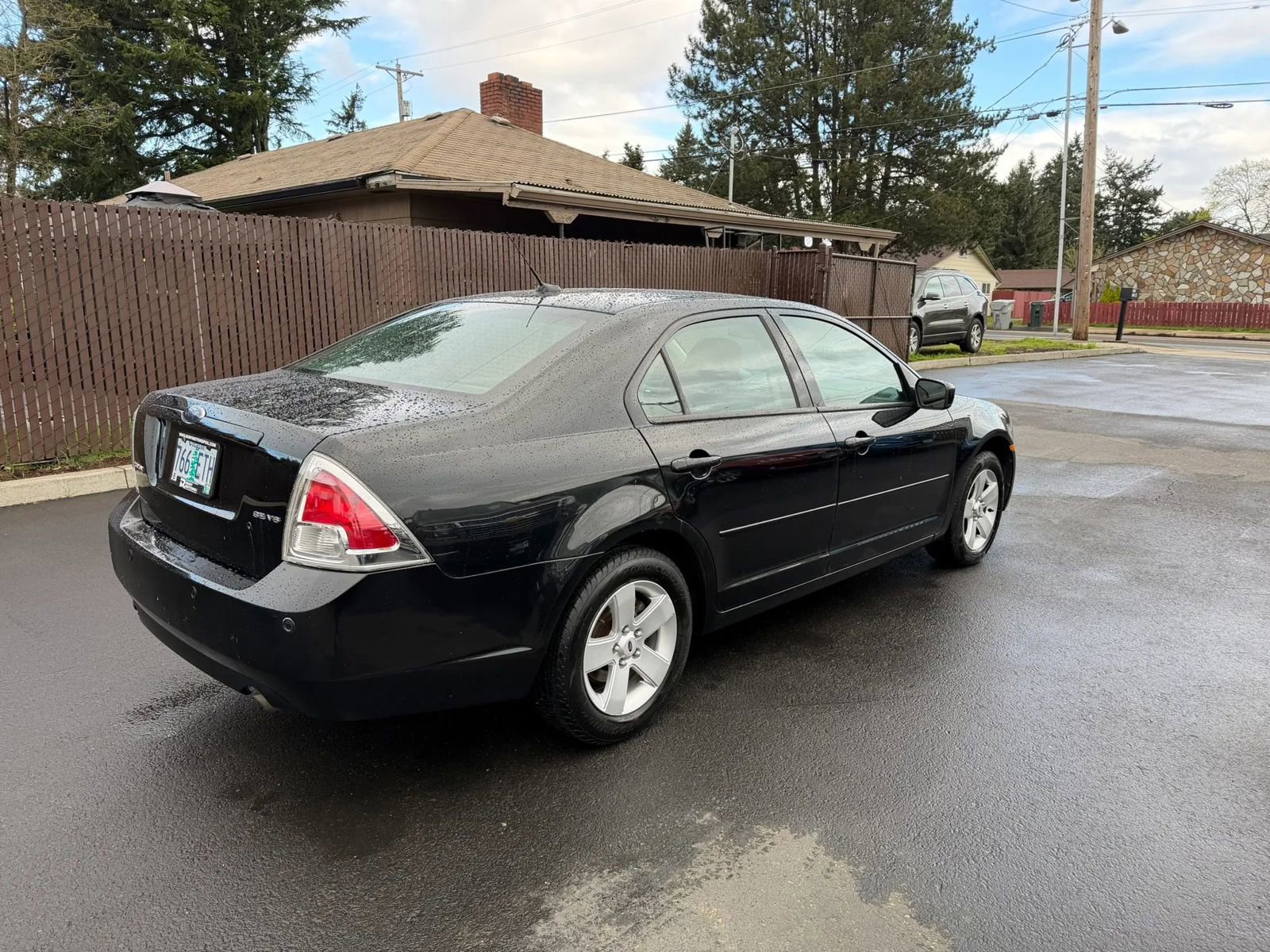 Used 2009 Ford Fusion SE FWD image 4
