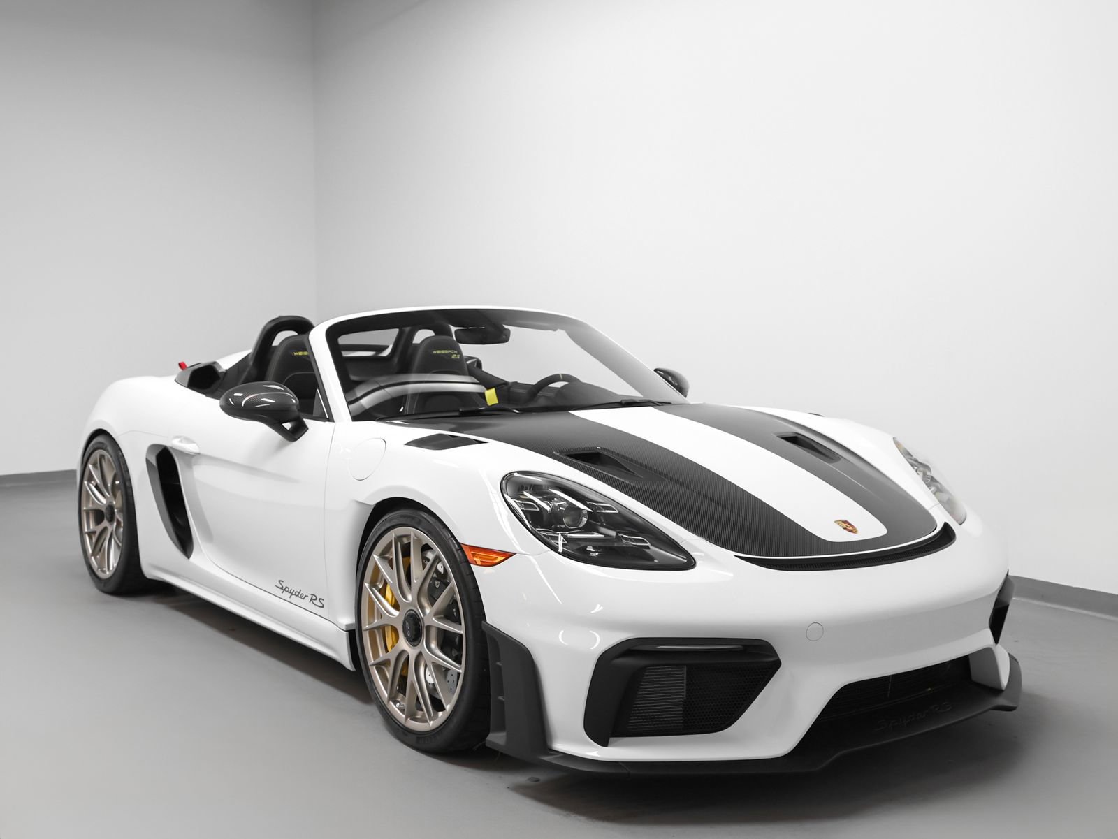 Certified 2025 Porsche 718 Boxster Spyder RS RWD image 14