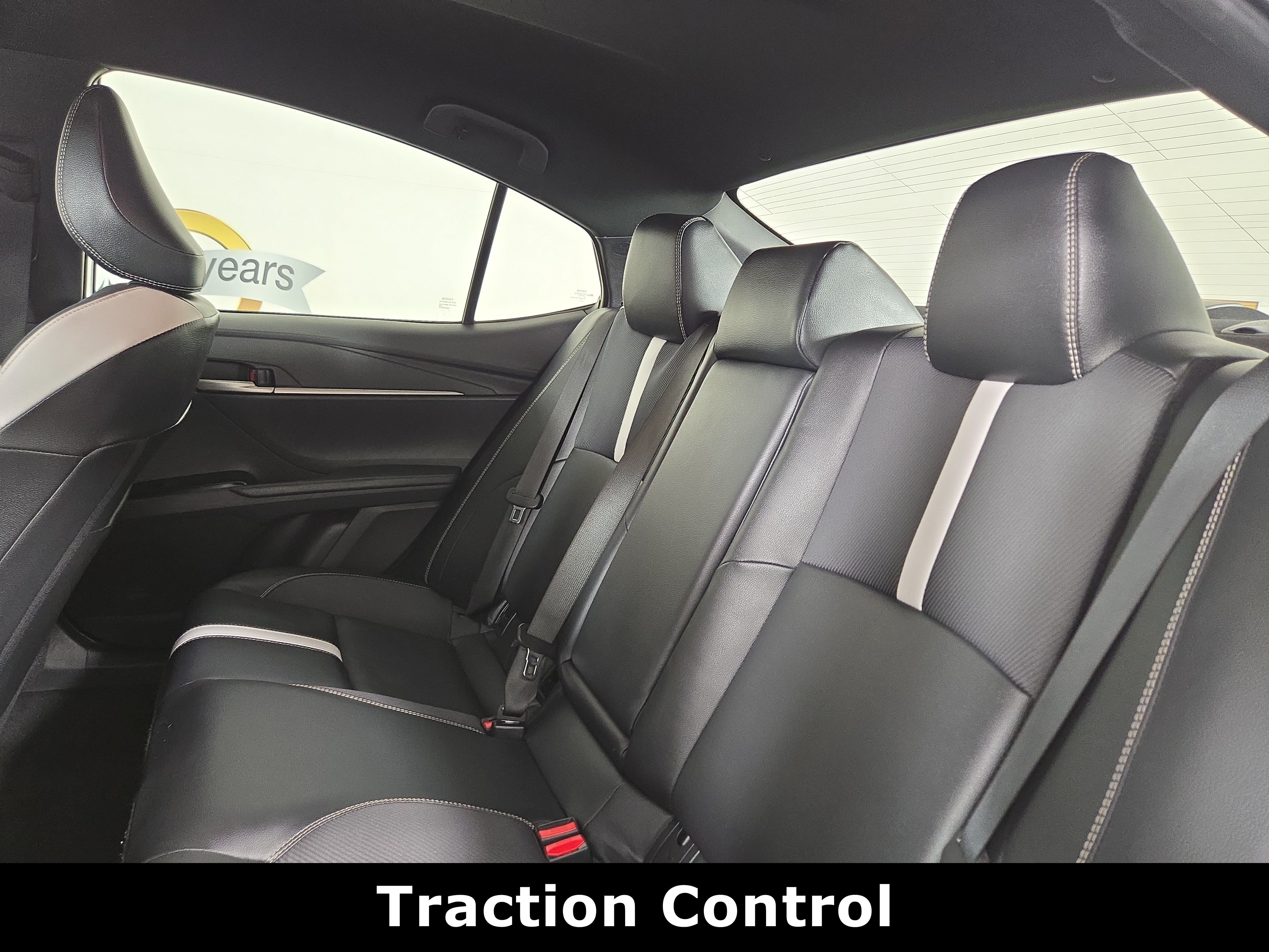 Used 2025 Toyota Camry SE FWD image 12
